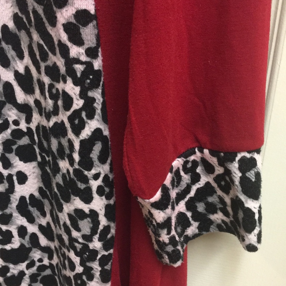 🐆Leopard Jersey Fabric Stretchy Tunic - Picture 3 of 5